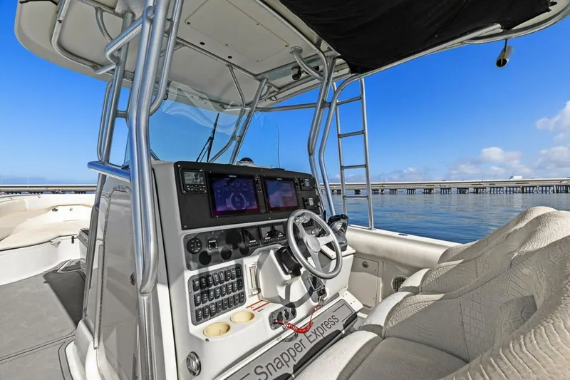 Slide: The Image of Hydra-Sports Vector 3300 CC 2004 - 5987465