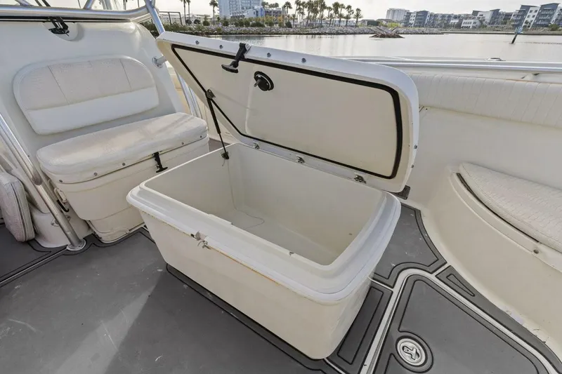 Slide: The Image of Hydra-Sports Vector 3300 CC 2004 - 5987420