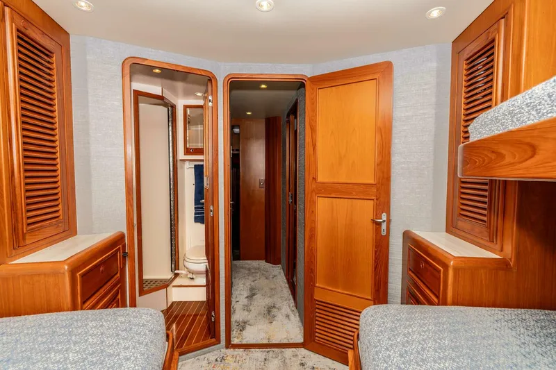 Slide: The Image of Offshore Flushdeck 2000 - 5988001