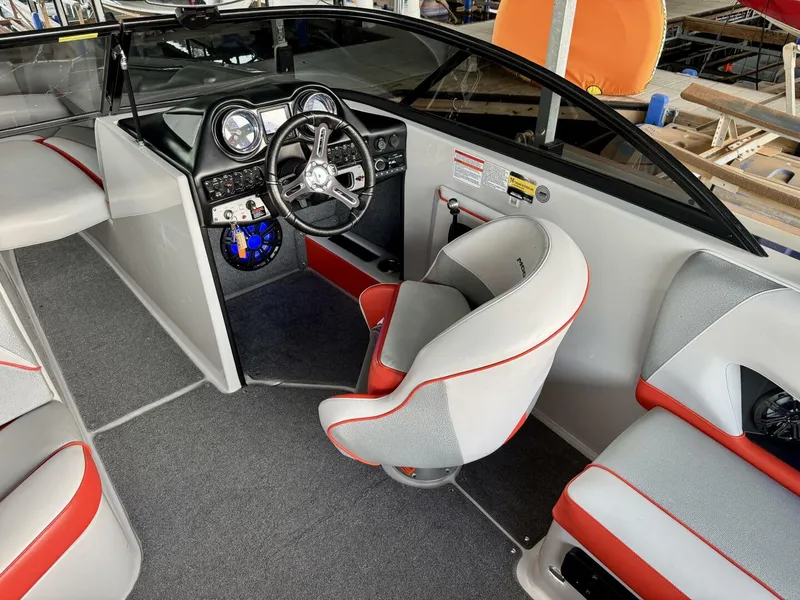 Slide: The Image of Moomba Craz 2016 - 5988255