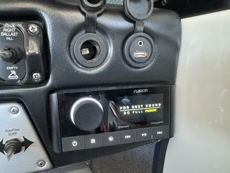 Slide: The Image of Moomba Craz 2016 - 5988283