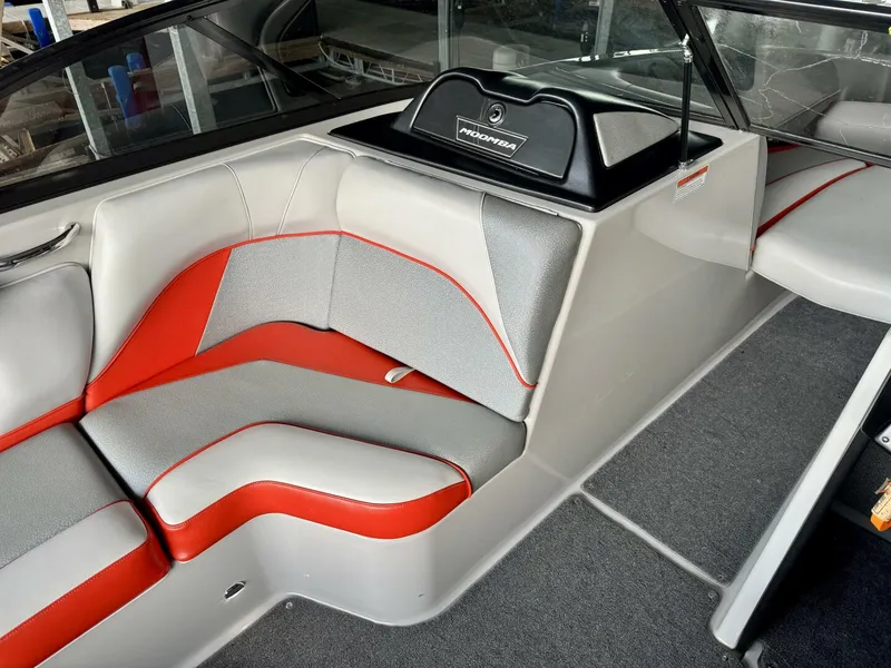 Slide: The Image of Moomba Craz 2016 - 5988285