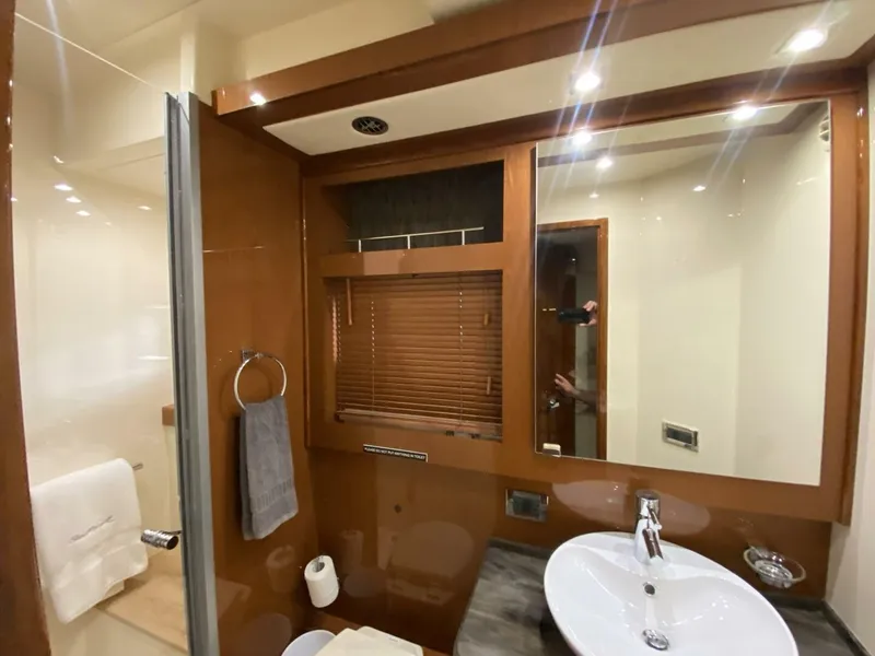 Slide: The Image of Sea Ray 510 FLY 2016 - 5988696