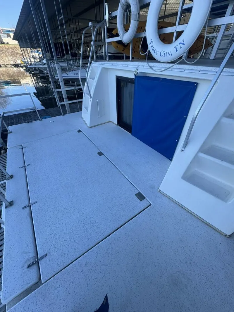 Slide: The Image of Gibson 5500 Series 2006 - 5988770