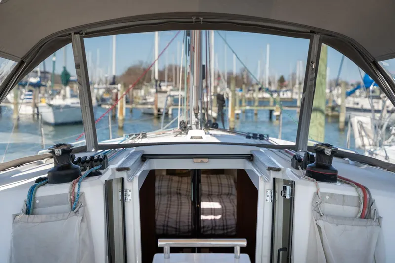 Slide: The Image of Beneteau Oceanis 38.1 2019 - 5988816