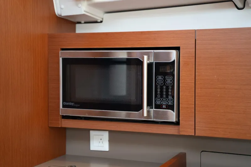 Slide: The Image of Beneteau Oceanis 38.1 2019 - 5988839