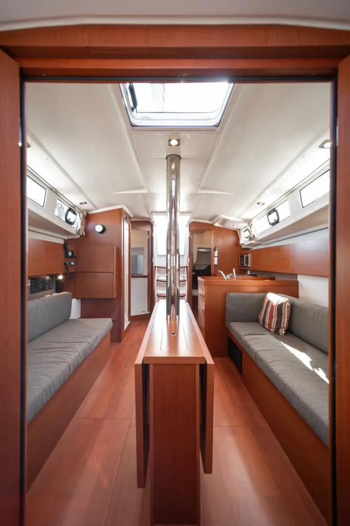 Slide: The Image of Beneteau Oceanis 38.1 2019 - 5988784
