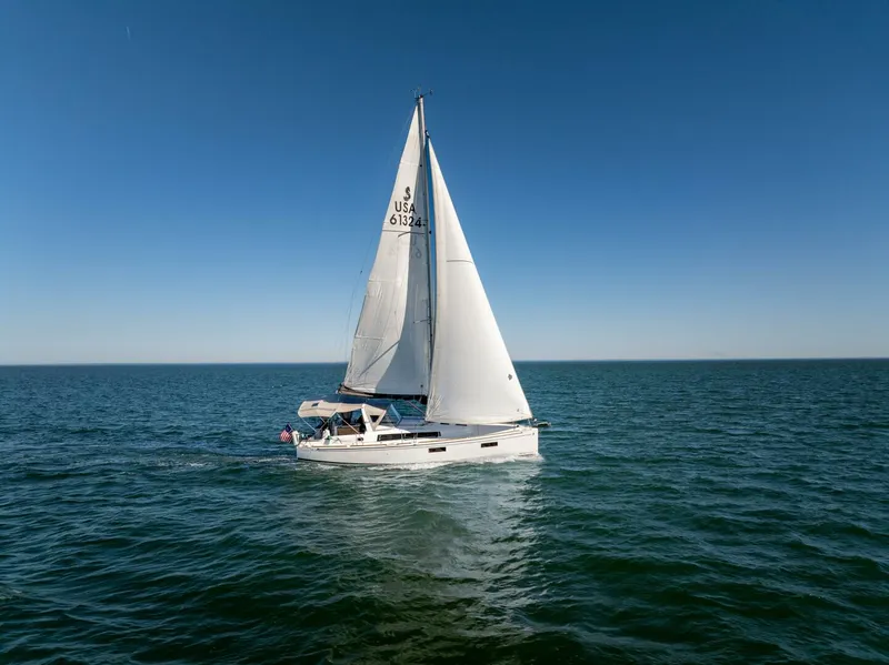 Slide: The Image of Beneteau Oceanis 38.1 2019 - 5988791