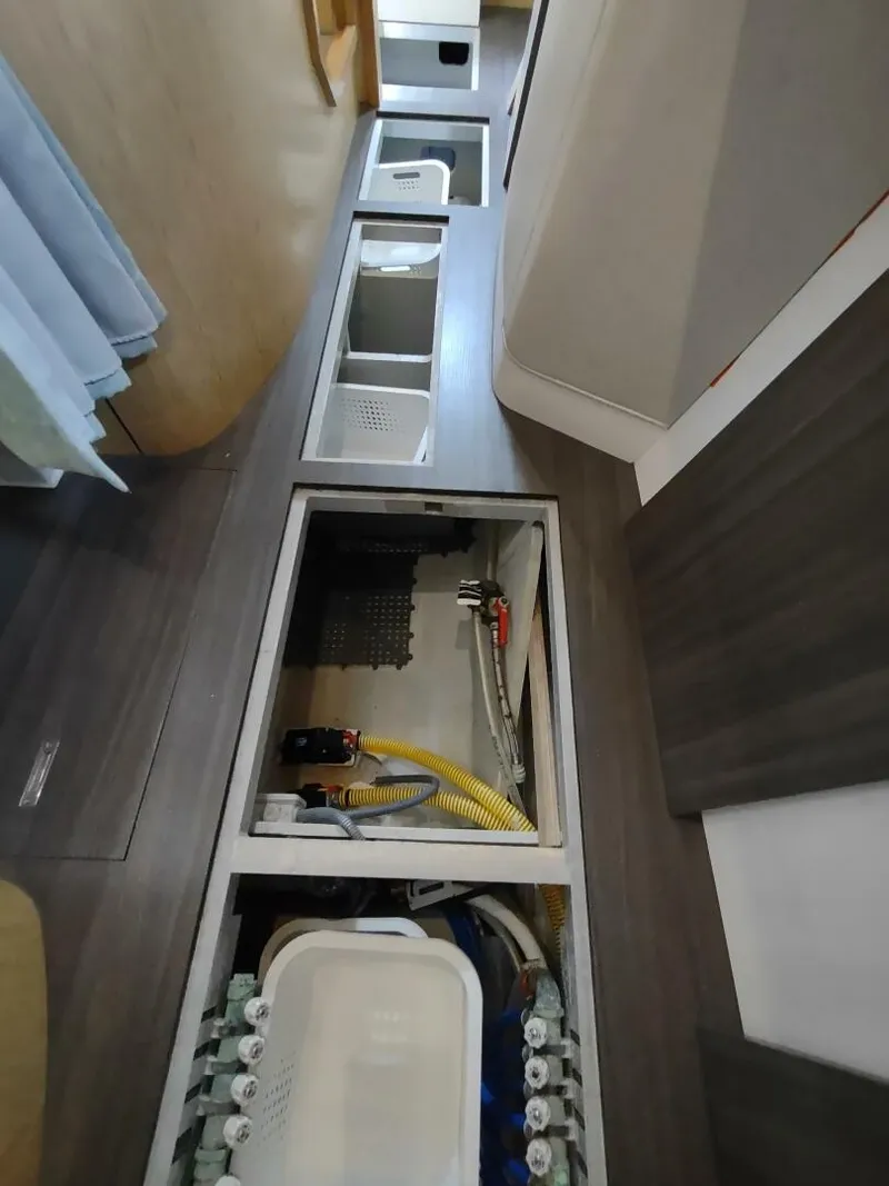 Slide: The Image of Outremer 51 2020 - 5991569