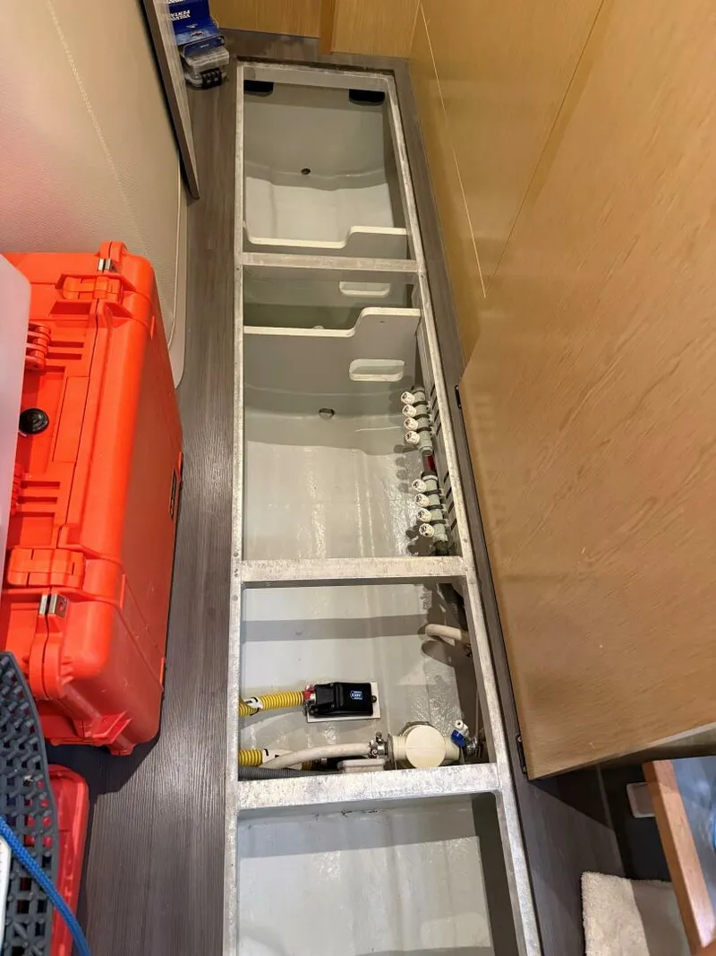 Slide: The Image of Outremer 51 2020 - 5991572