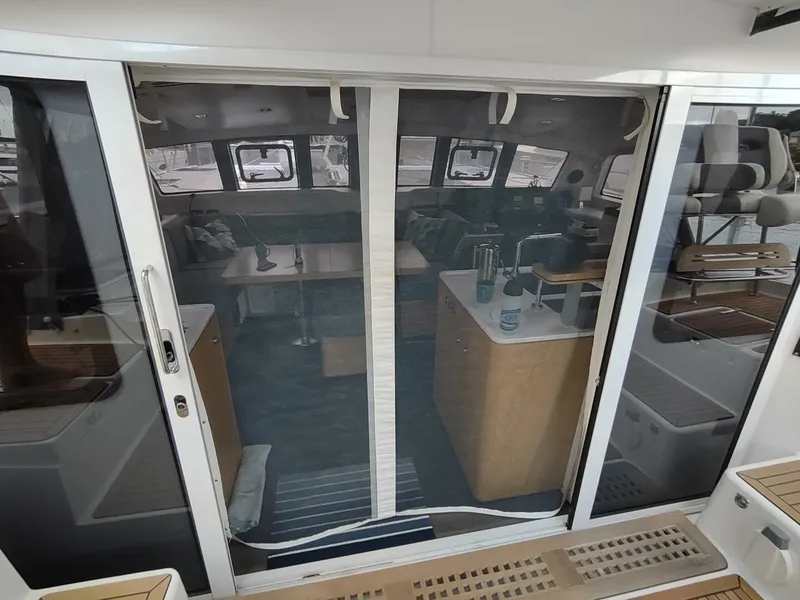 Slide: The Image of Outremer 51 2020 - 5991574