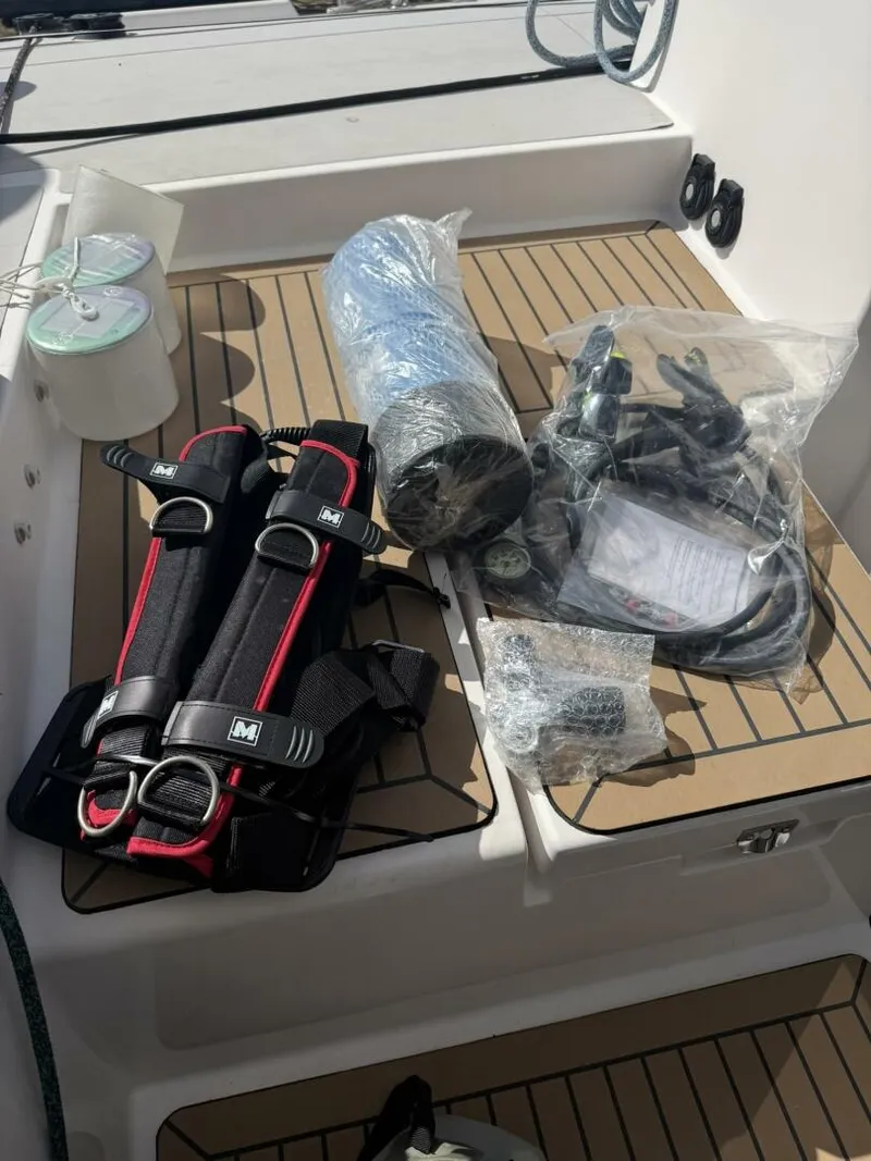 Slide: The Image of Outremer 51 2020 - 5991607