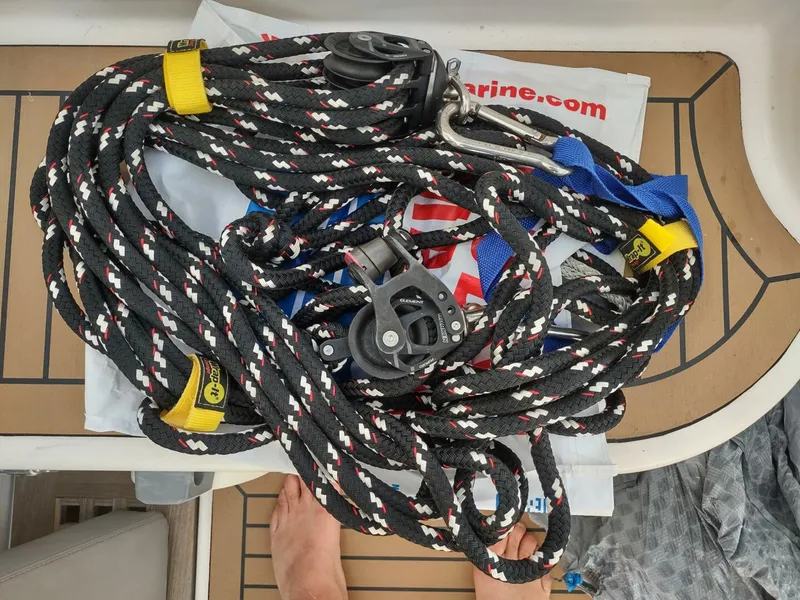 Slide: The Image of Outremer 51 2020 - 5991702