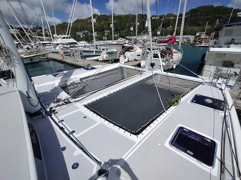 Slide: The Image of Outremer 51 2020 - 5991380