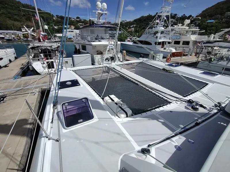 Slide: The Image of Outremer 51 2020 - 5991397