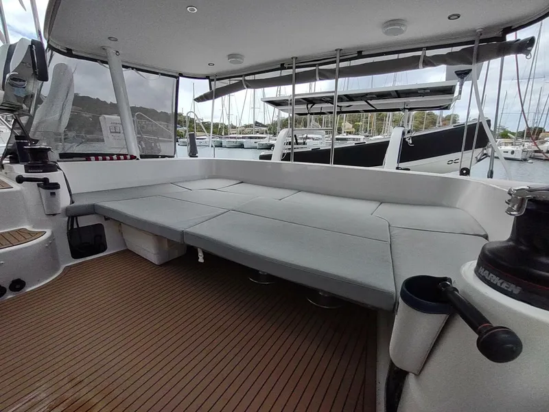 Slide: The Image of Outremer 51 2020 - 5991412