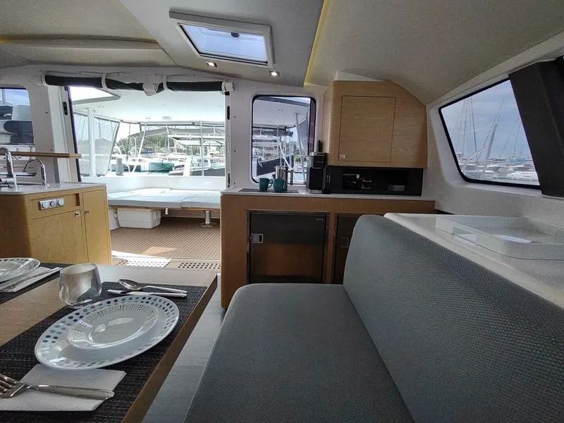 Slide: The Image of Outremer 51 2020 - 5991426