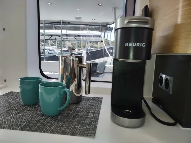 Slide: The Image of Outremer 51 2020 - 5991453