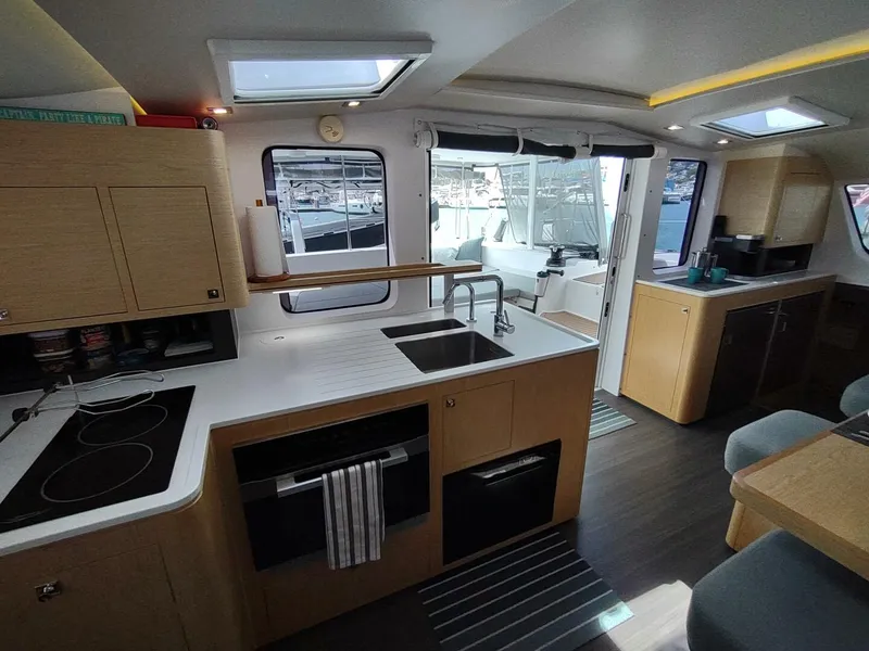 Slide: The Image of Outremer 51 2020 - 5991458