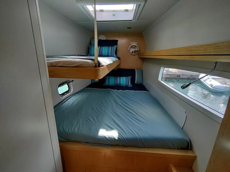 Slide: The Image of Outremer 51 2020 - 5991463