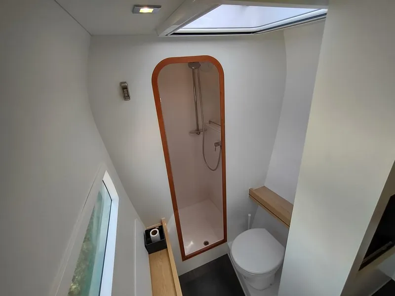 Slide: The Image of Outremer 51 2020 - 5991529