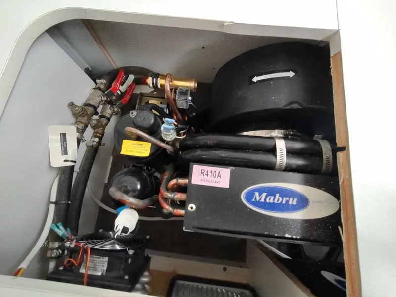 Slide: The Image of Outremer 51 2020 - 5991547