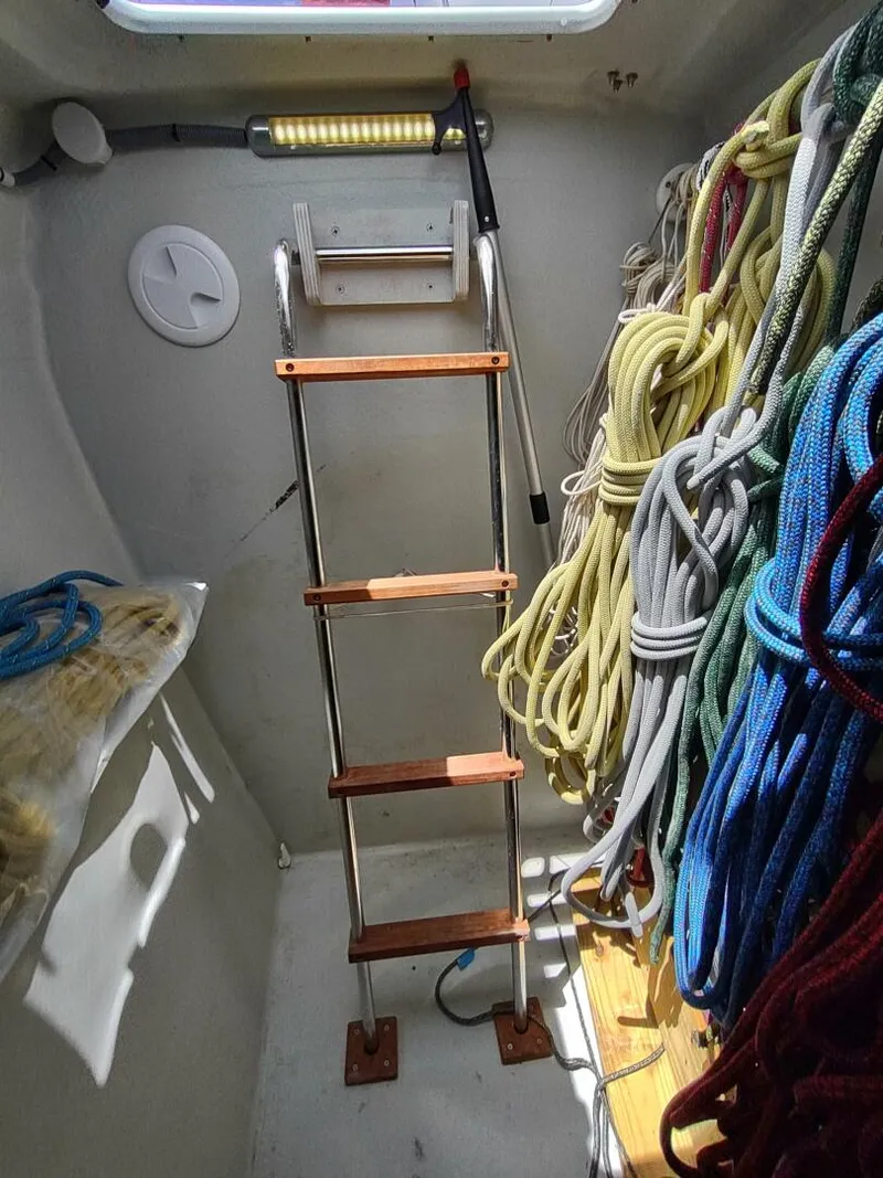 Slide: The Image of Outremer 51 2020 - 5991548