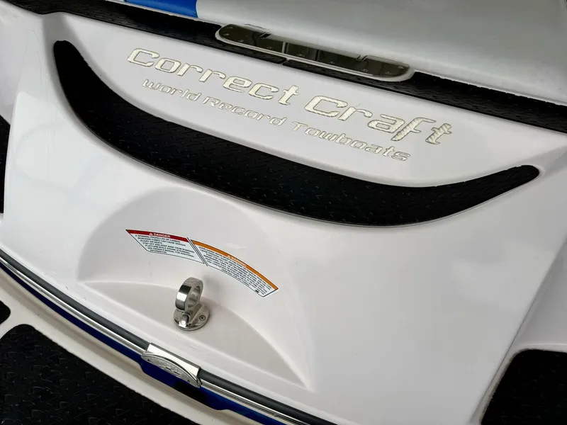 Slide: The Image of Correct Craft Air Nautique SV-211 Team Edition 2006 - 5989179