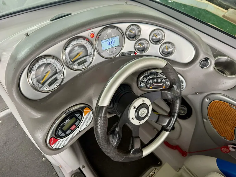 Slide: The Image of Correct Craft Air Nautique SV-211 Team Edition 2006 - 5988985