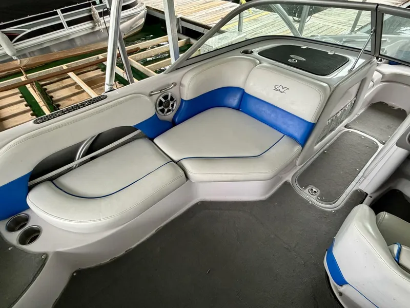 Slide: The Image of Correct Craft Air Nautique SV-211 Team Edition 2006 - 5988988