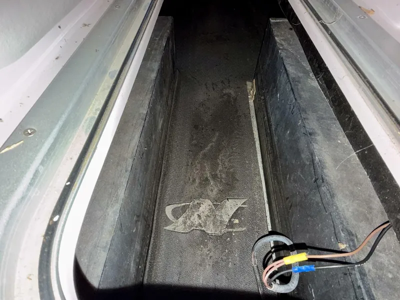 Slide: The Image of Correct Craft Air Nautique SV-211 Team Edition 2006 - 5988992