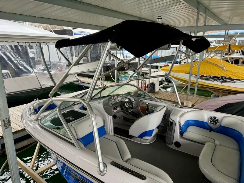 Slide: The Image of Correct Craft Air Nautique SV-211 Team Edition 2006 - 5988999