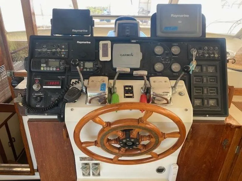 Slide: The Image of Chris-Craft Commander Flush Deck 1972 - 5989289