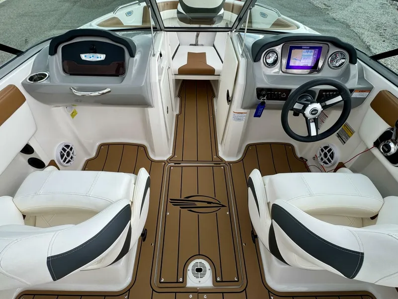 Slide: The Image of Chaparral 21 SSi Ski & Fish 2023 - 5989603