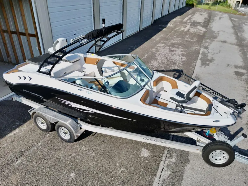 Slide: The Image of Chaparral 21 SSi Ski & Fish 2023 - 5989572