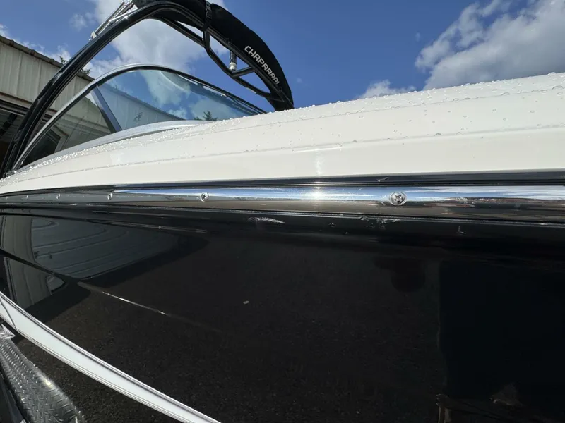 Slide: The Image of Chaparral 21 SSi Ski & Fish 2023 - 5989642