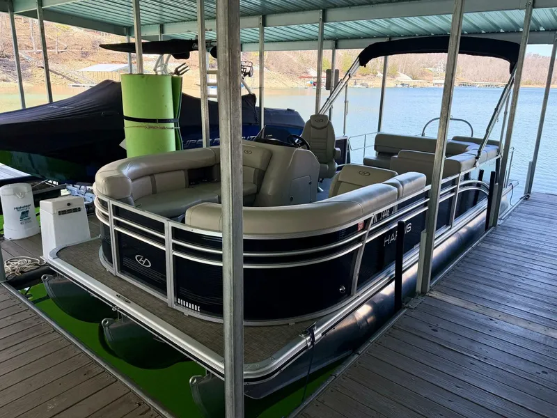 Slide: The Image of Harris Cruiser 230 2021 - 5989681