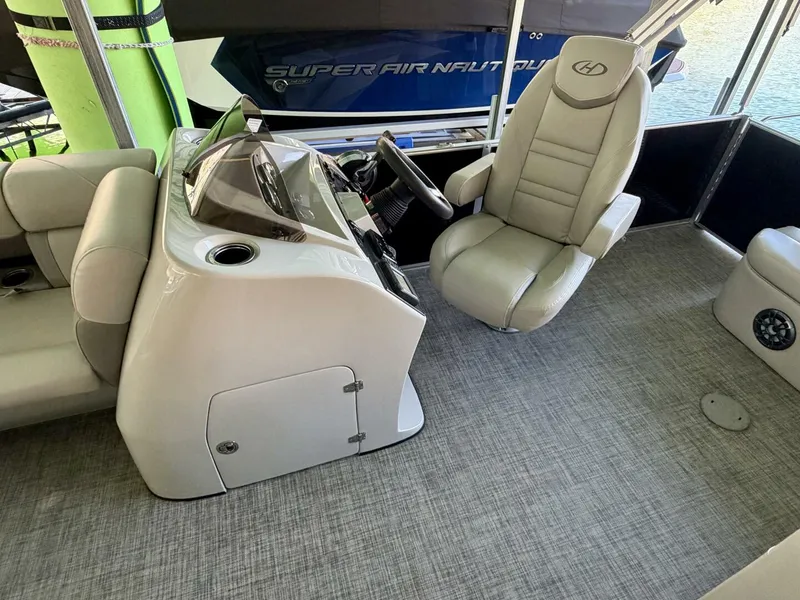 Slide: The Image of Harris Cruiser 230 2021 - 5989696