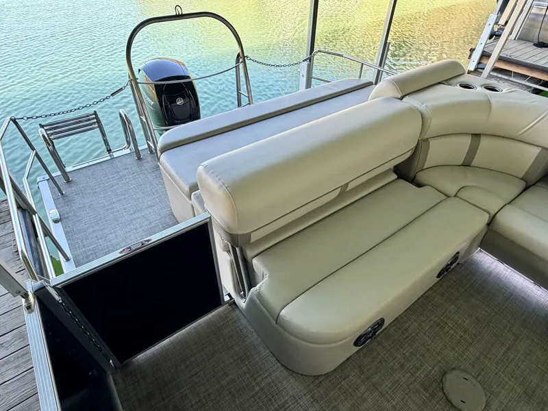 Slide: The Image of Harris Cruiser 230 2021 - 5989711