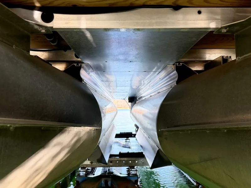 Slide: The Image of Harris Cruiser 230 2021 - 5989745