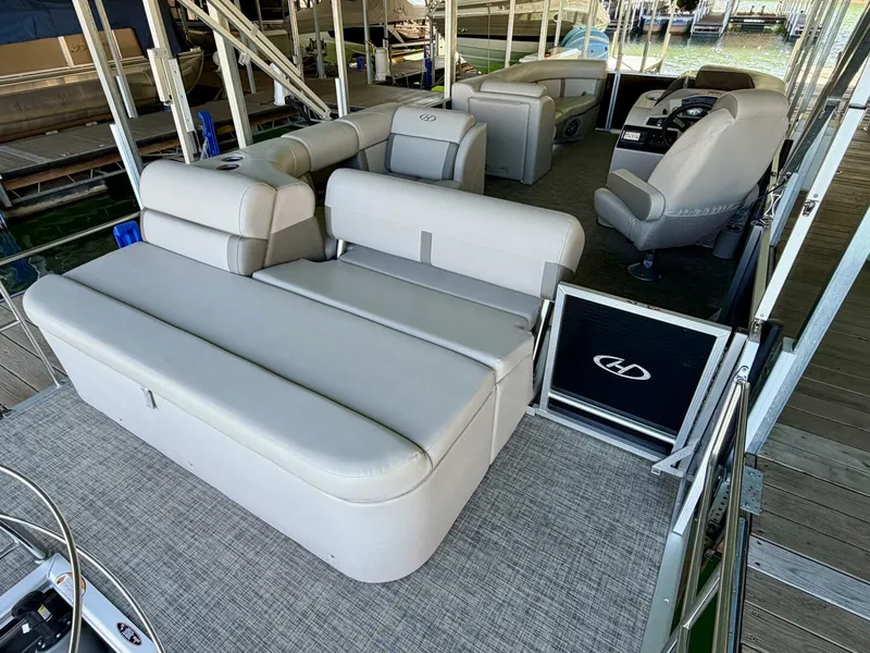 Slide: The Image of Harris Cruiser 230 2021 - 5989747