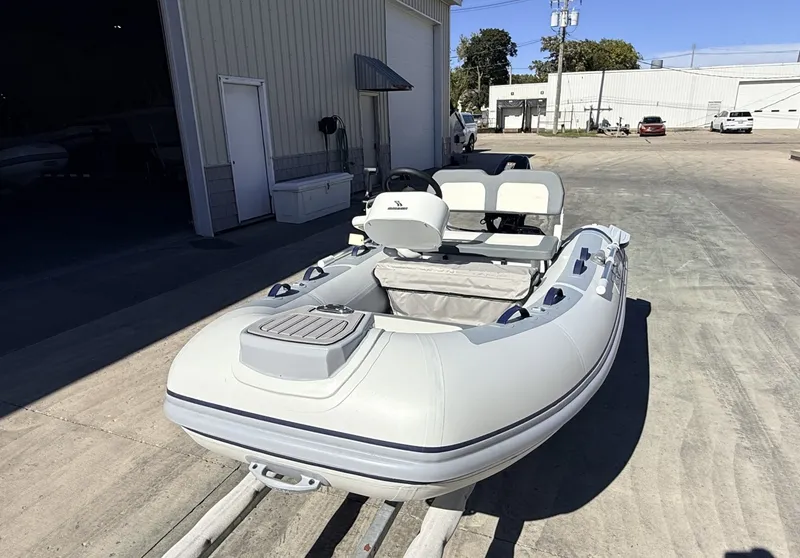 Slide: The Image of Highfield Classic 310 2026 - 8063615