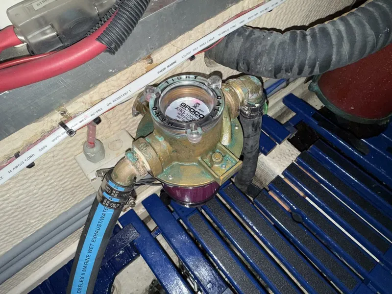 Slide: The Image of Grand Banks 42 Classic 1991 - 5991757