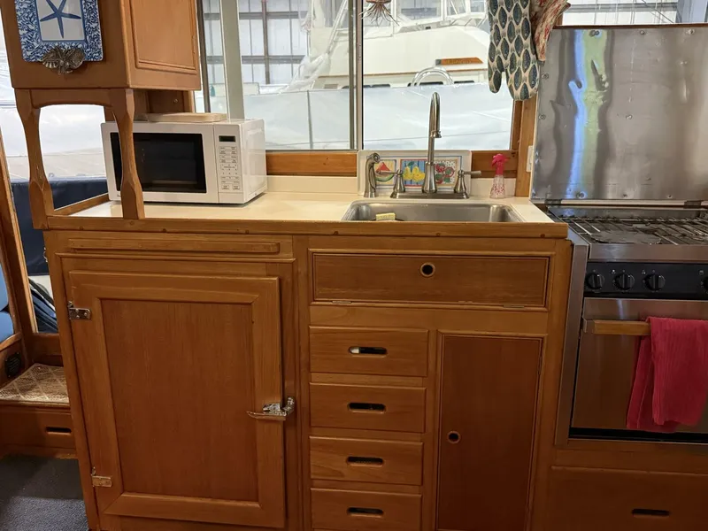 Slide: The Image of Grand Banks 42 Classic 1991 - 5991640