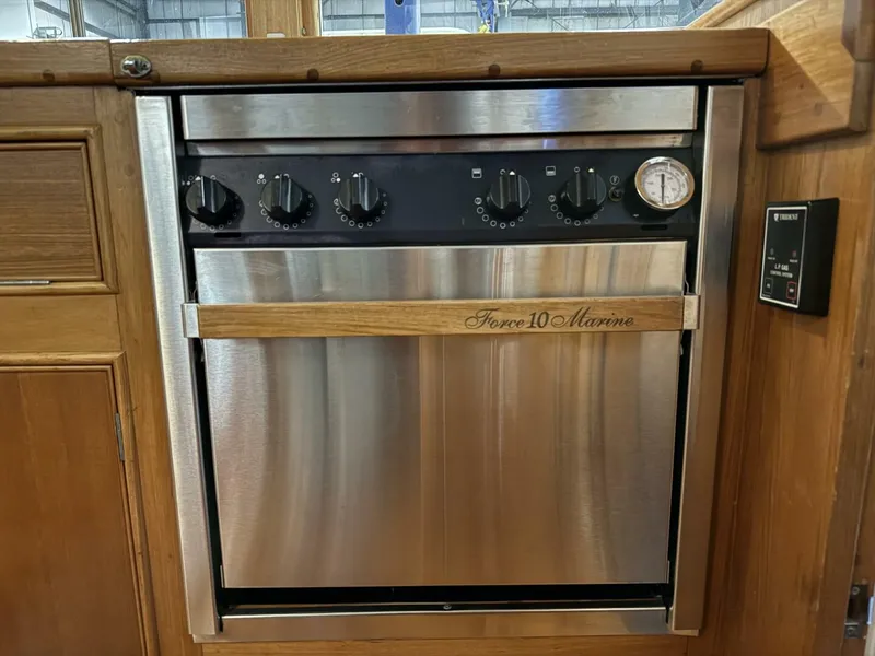 Slide: The Image of Grand Banks 42 Classic 1991 - 5991646