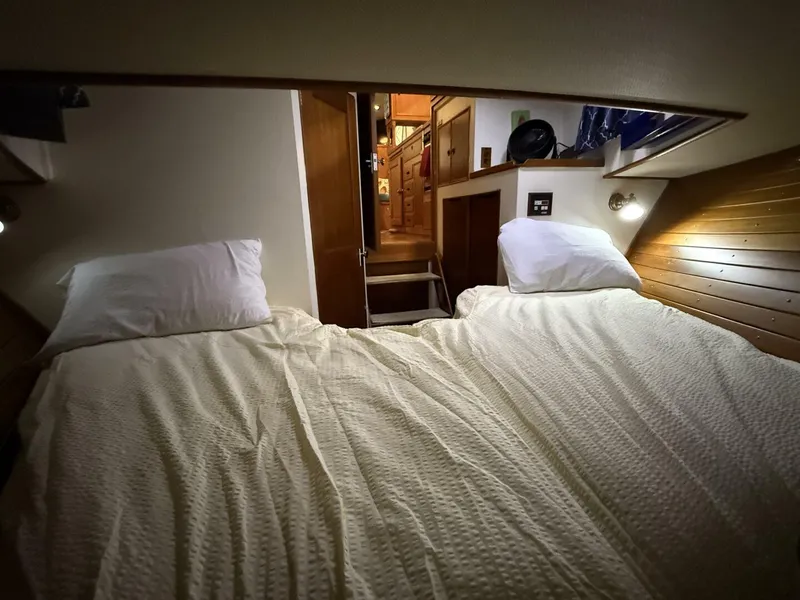 Slide: The Image of Grand Banks 42 Classic 1991 - 5991707