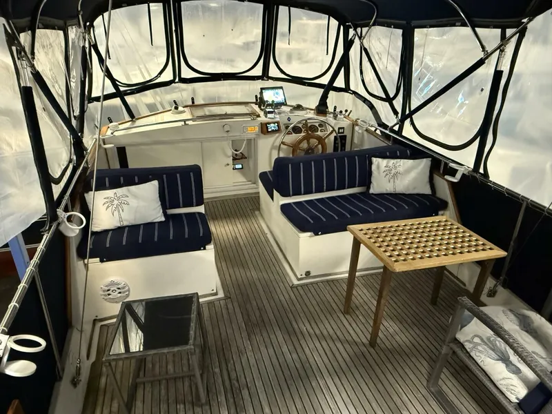 Slide: The Image of Grand Banks 42 Classic 1991 - 5991715