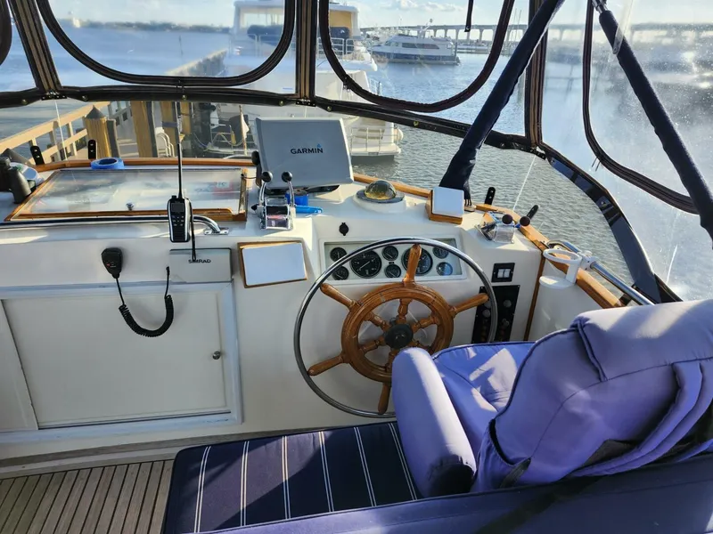 Slide: The Image of Grand Banks 42 Classic 1991 - 5991722