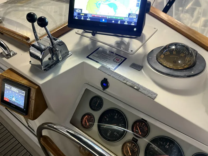 Slide: The Image of Grand Banks 42 Classic 1991 - 5991731