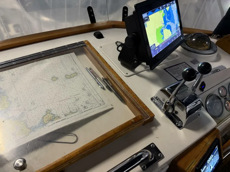 Slide: The Image of Grand Banks 42 Classic 1991 - 5991739